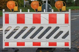 Bild vergr&ouml;&szlig;ern: Symbolfoto Stra�ensperre