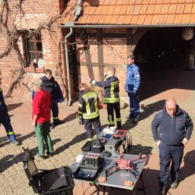 Bild vergrößern: Hochwasserschutzbung16